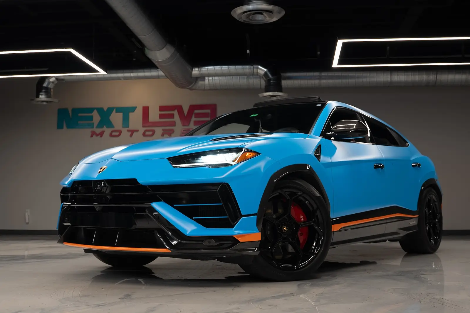 2023 Lamborghini Urus Performante gallery 2