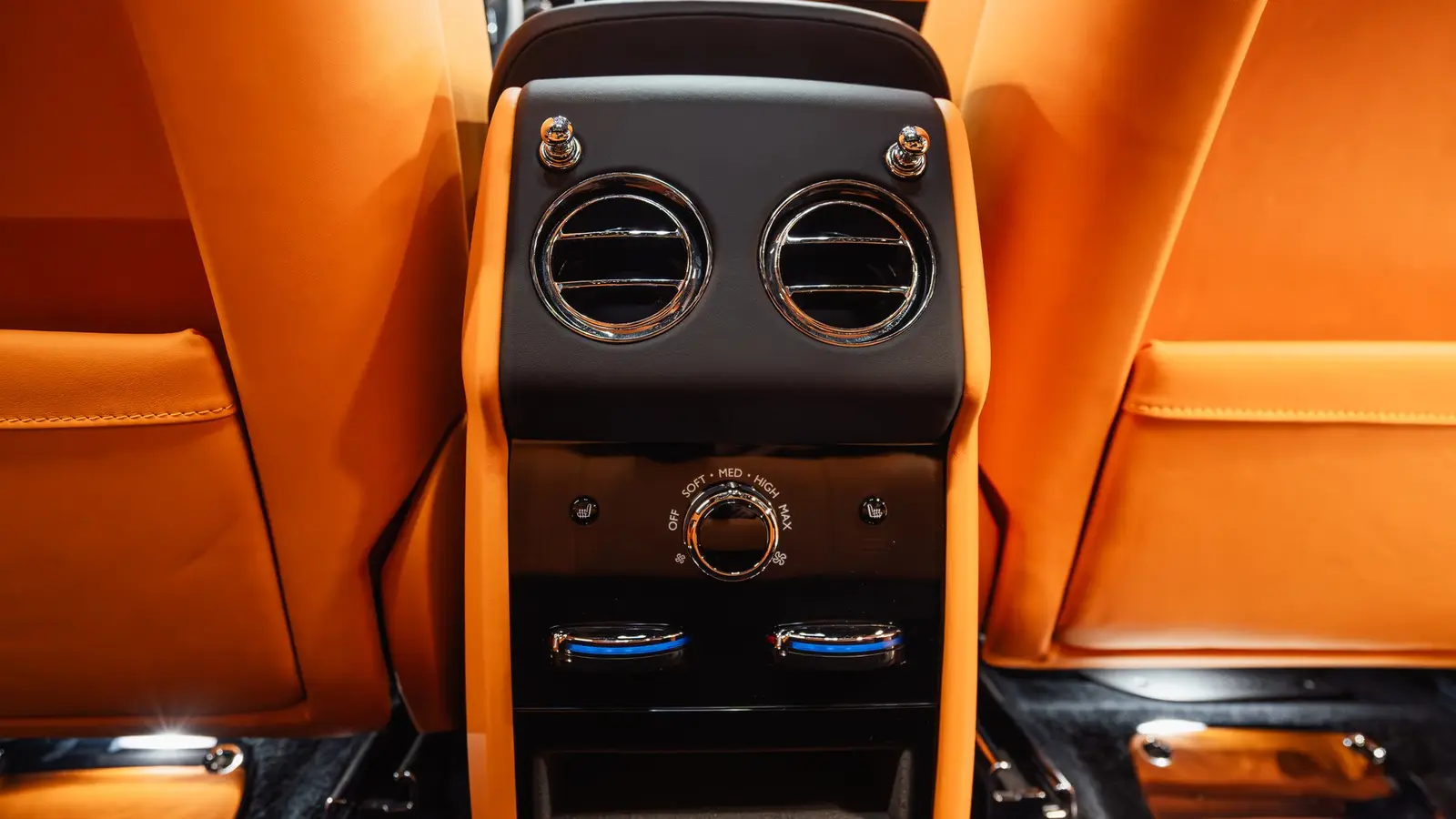 2025 Rolls-Royce Cullinan gallery 25