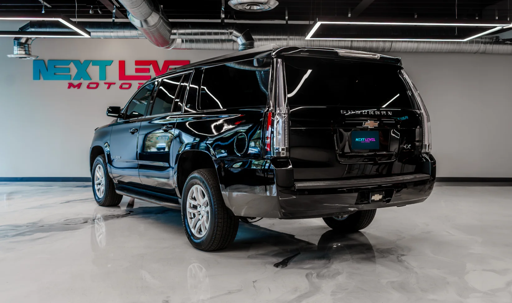 2019 Chevrolet Suburban Lt gallery 5
