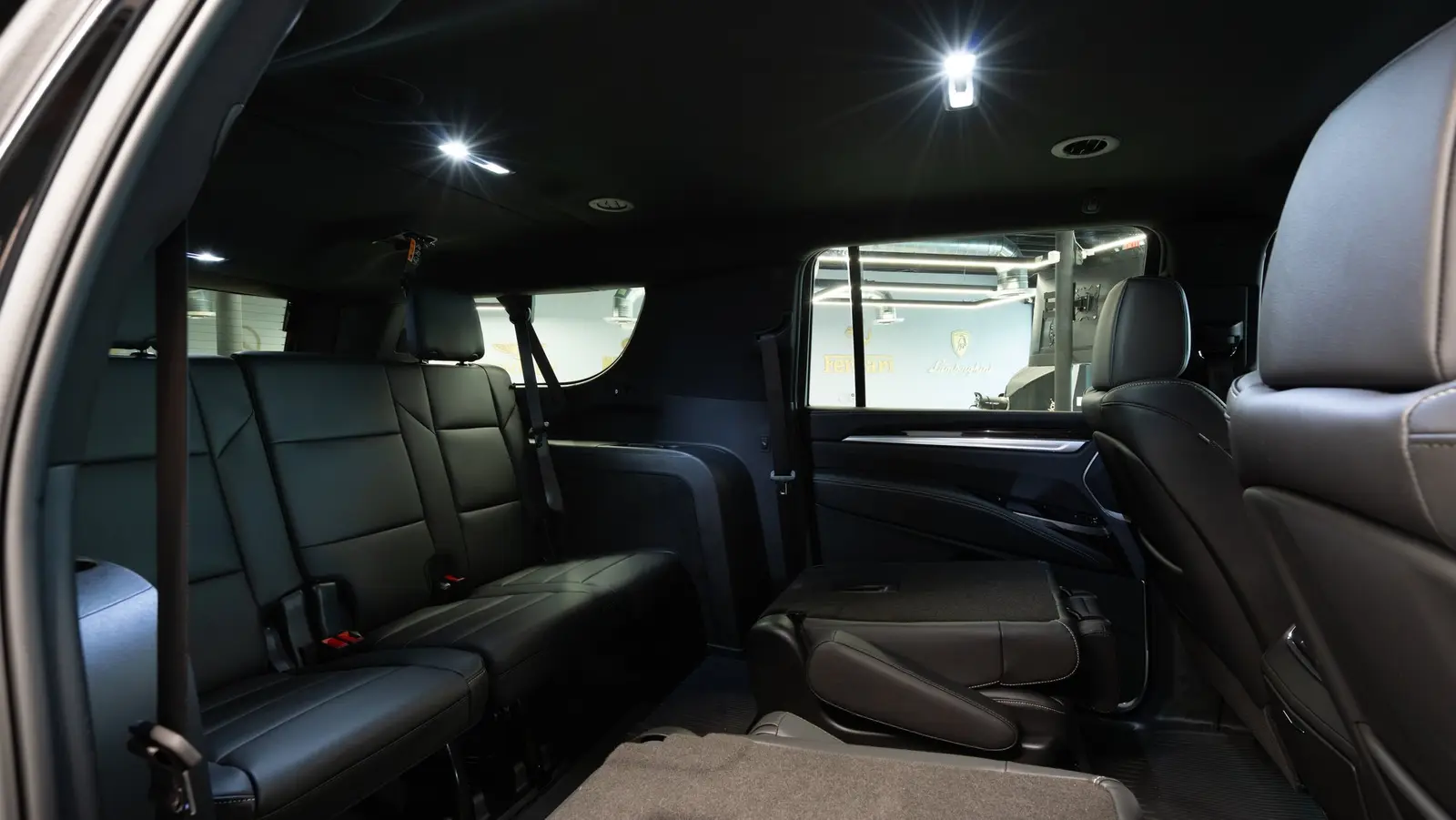2026 Cadillac Escalade ESV Sport Platinum gallery 33