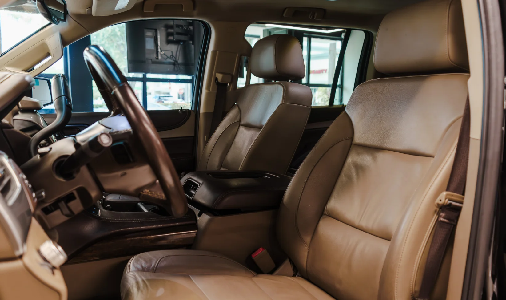 2019 Chevrolet Suburban Lt gallery 12