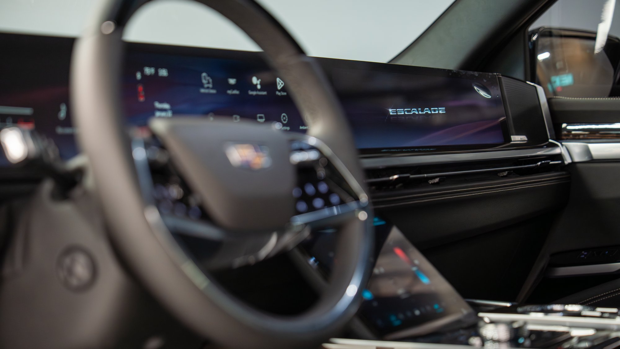 2026 Cadillac Escalade ESV Sport Platinum gallery 32