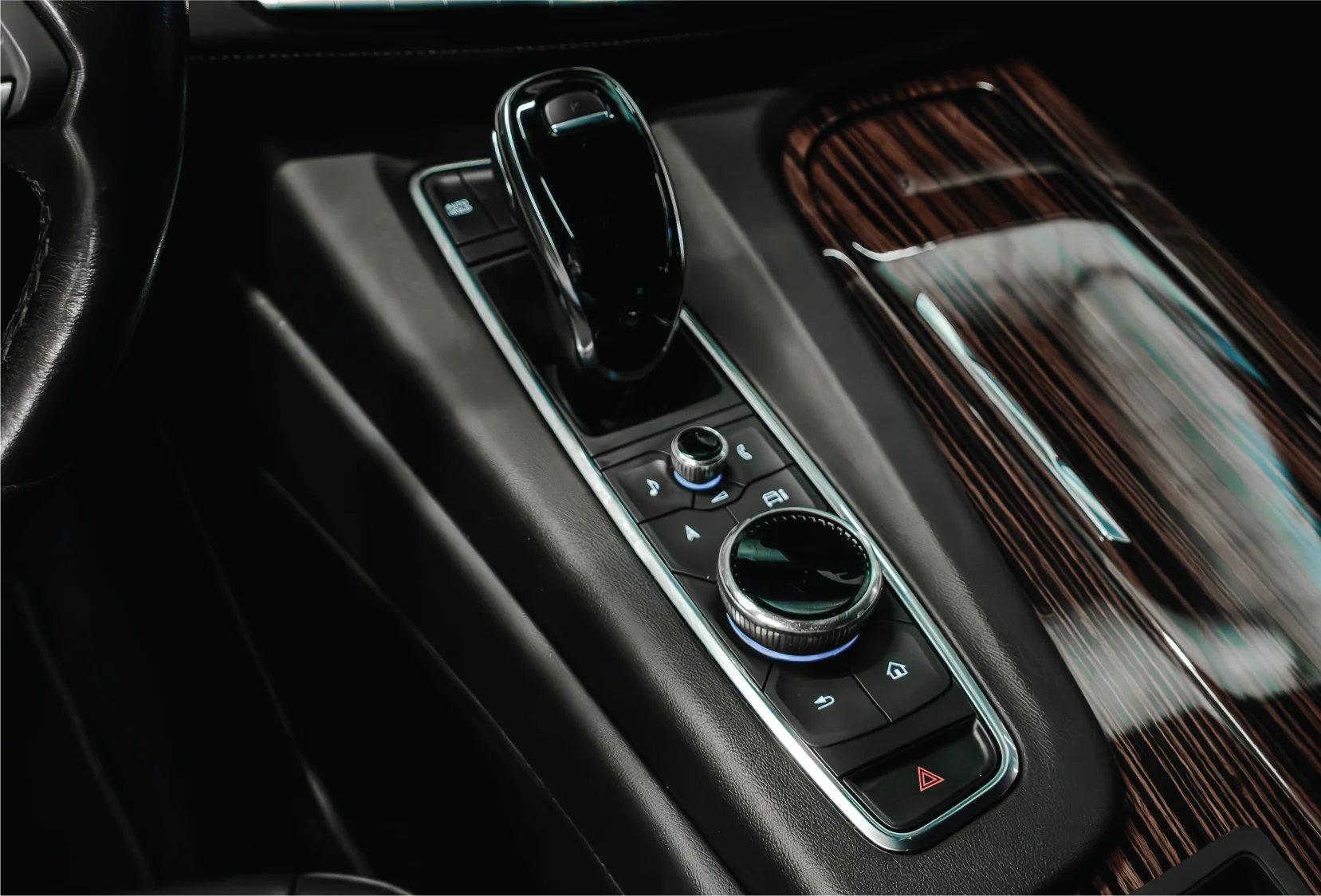 2022 Cadillac Escalade gallery 12