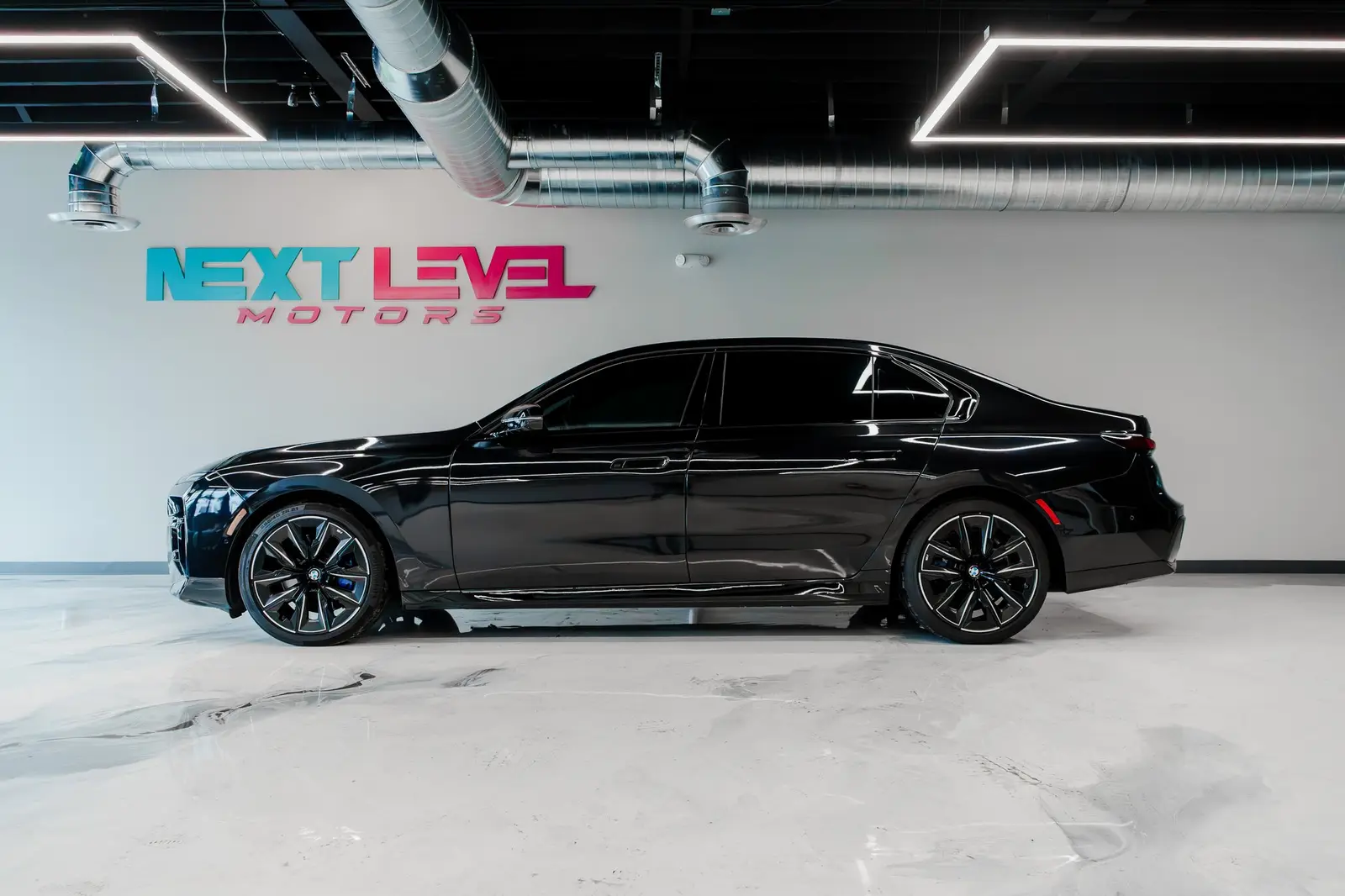 2023 BMW 740I gallery 5