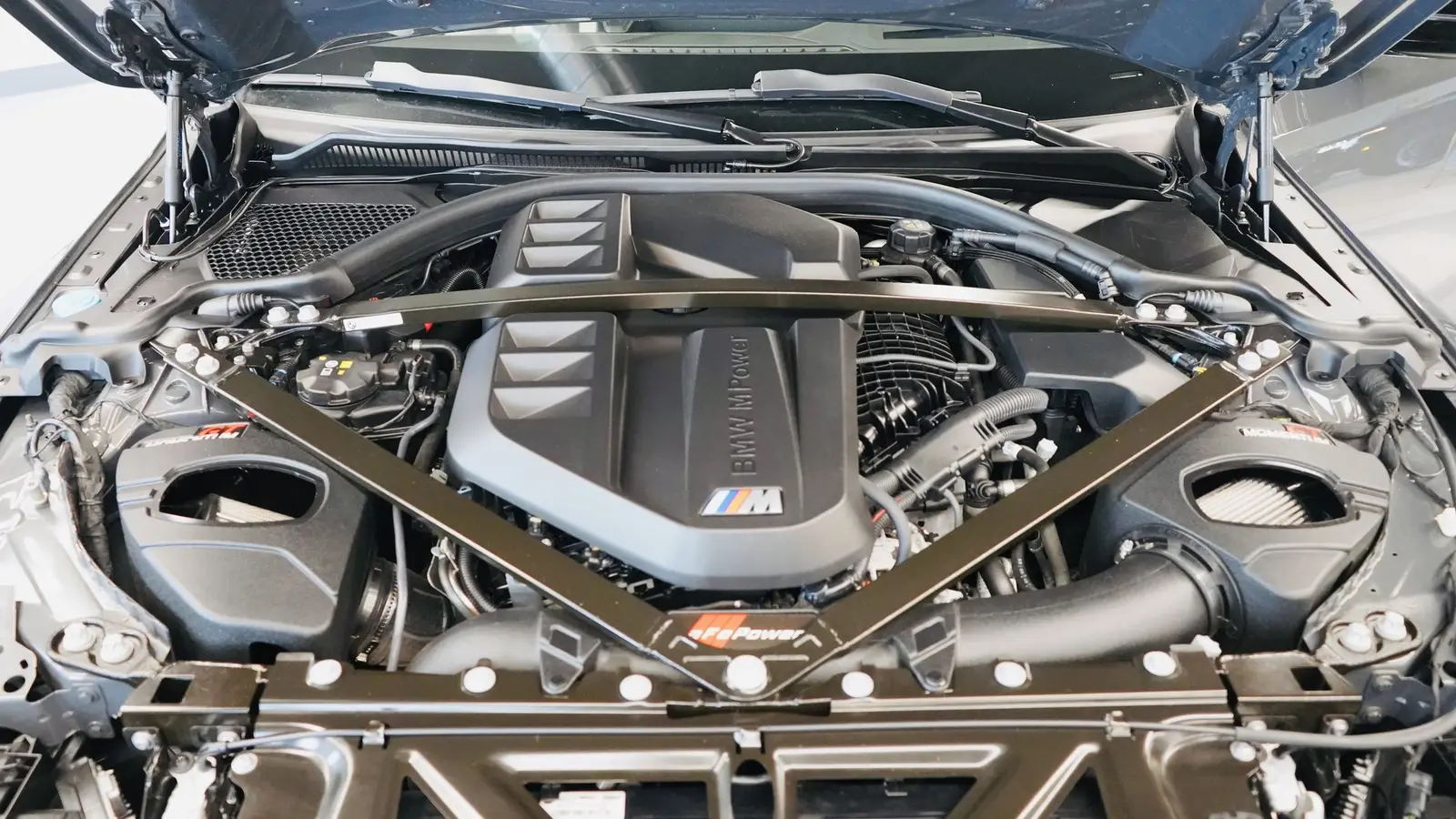 2024 BMW M3 Competition gallery 9