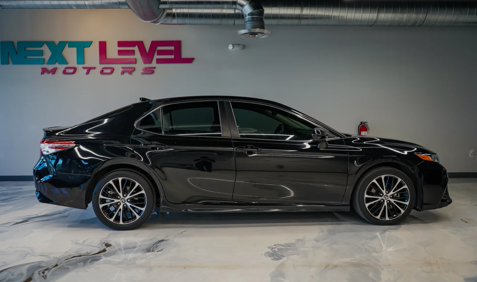 2020 Toyota Camry SE Black gallery 8