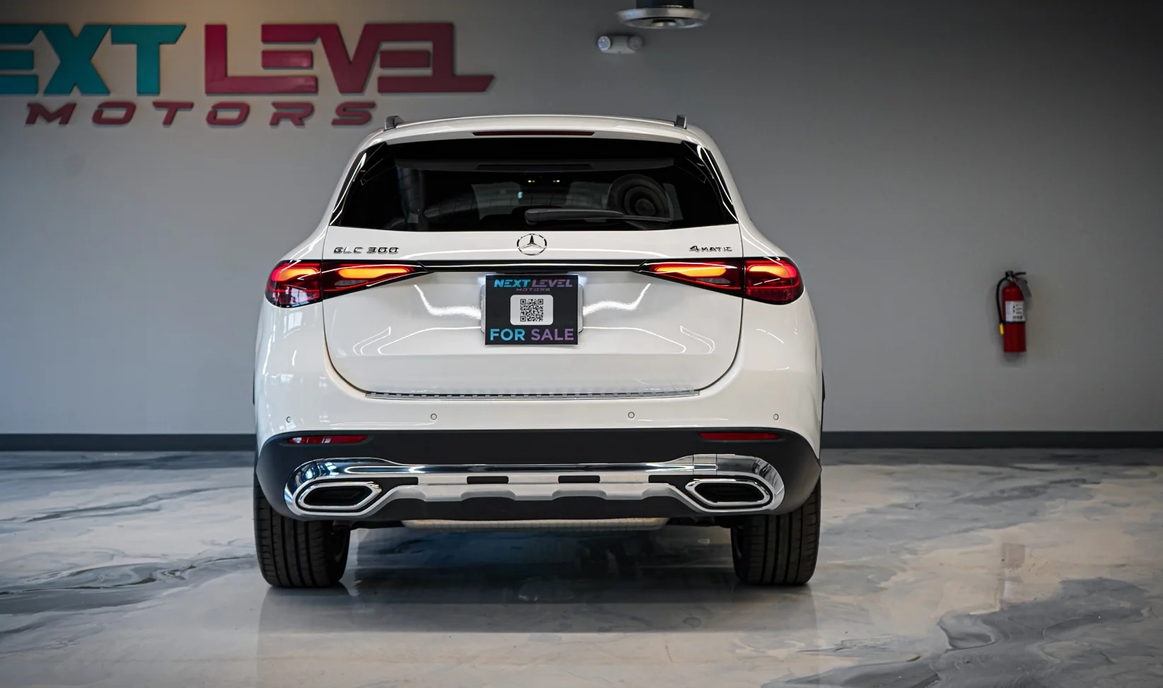 2024 Mercedes-Benz GLC 300 gallery 7