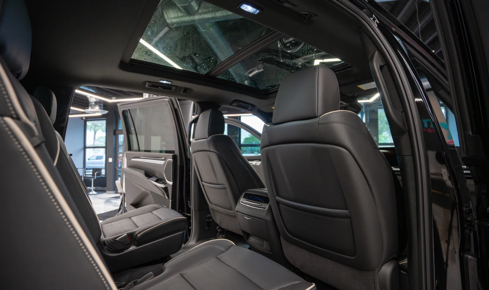 2026 Cadillac Escalade ESV Sport Platinum gallery 22