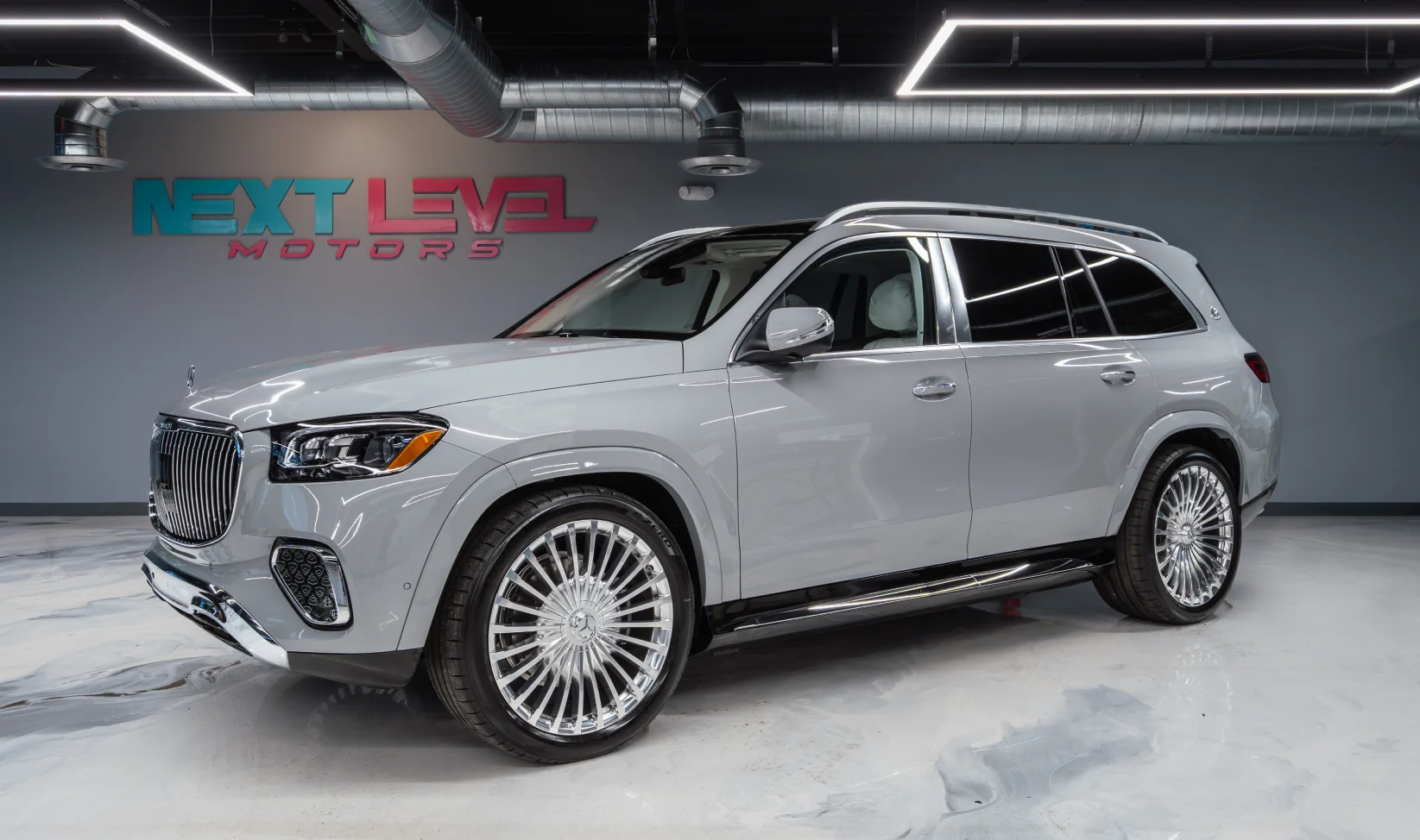 2026 Mercedes-Benz Maybach GLS600 gallery 2
