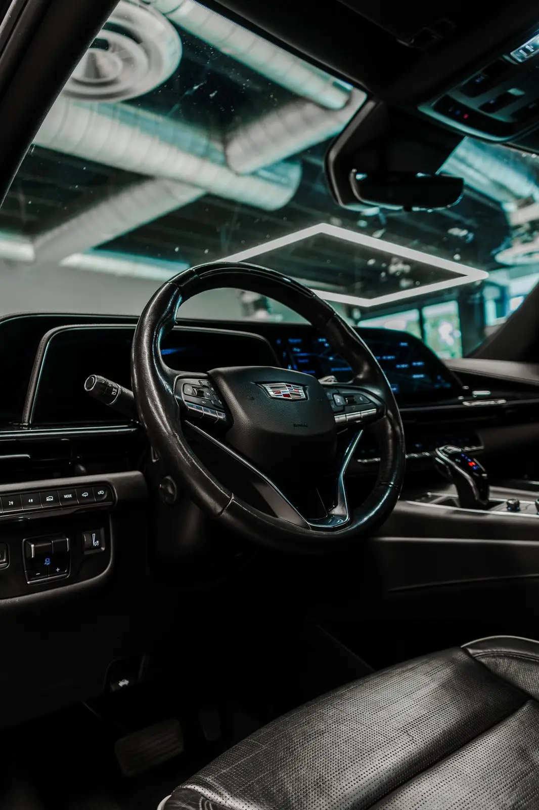 2022 Cadillac Escalade gallery 19