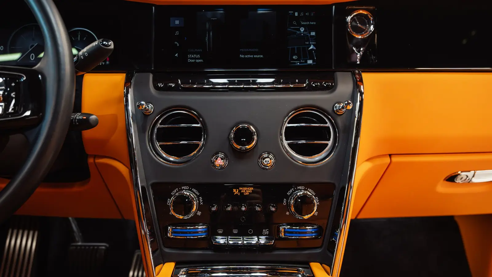 2025 Rolls-Royce Cullinan gallery 24