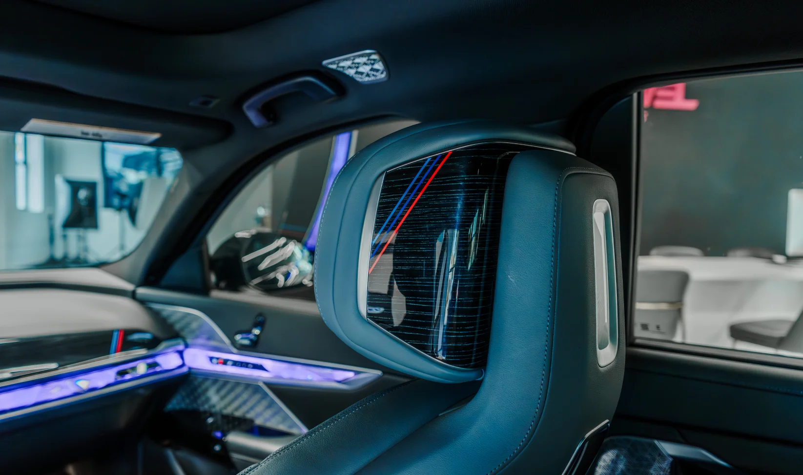 2023 BMW 760I gallery 15