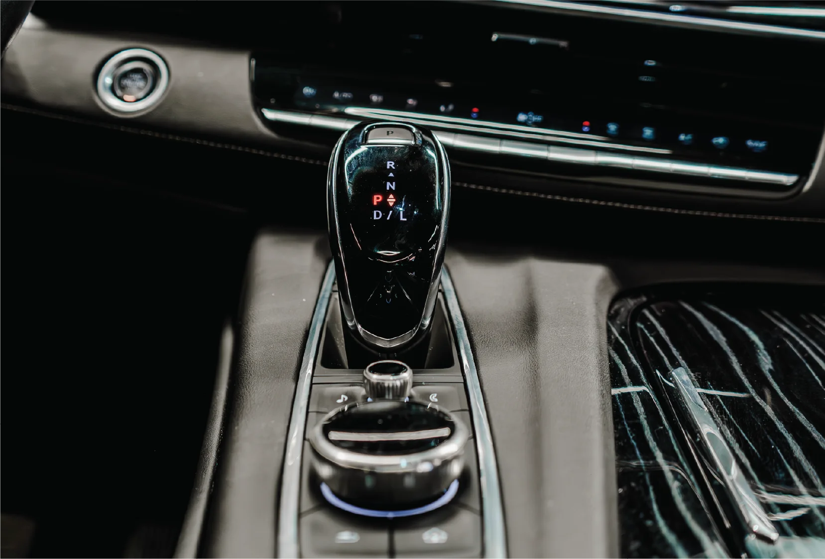 2022 Cadillac Escalade gallery 12