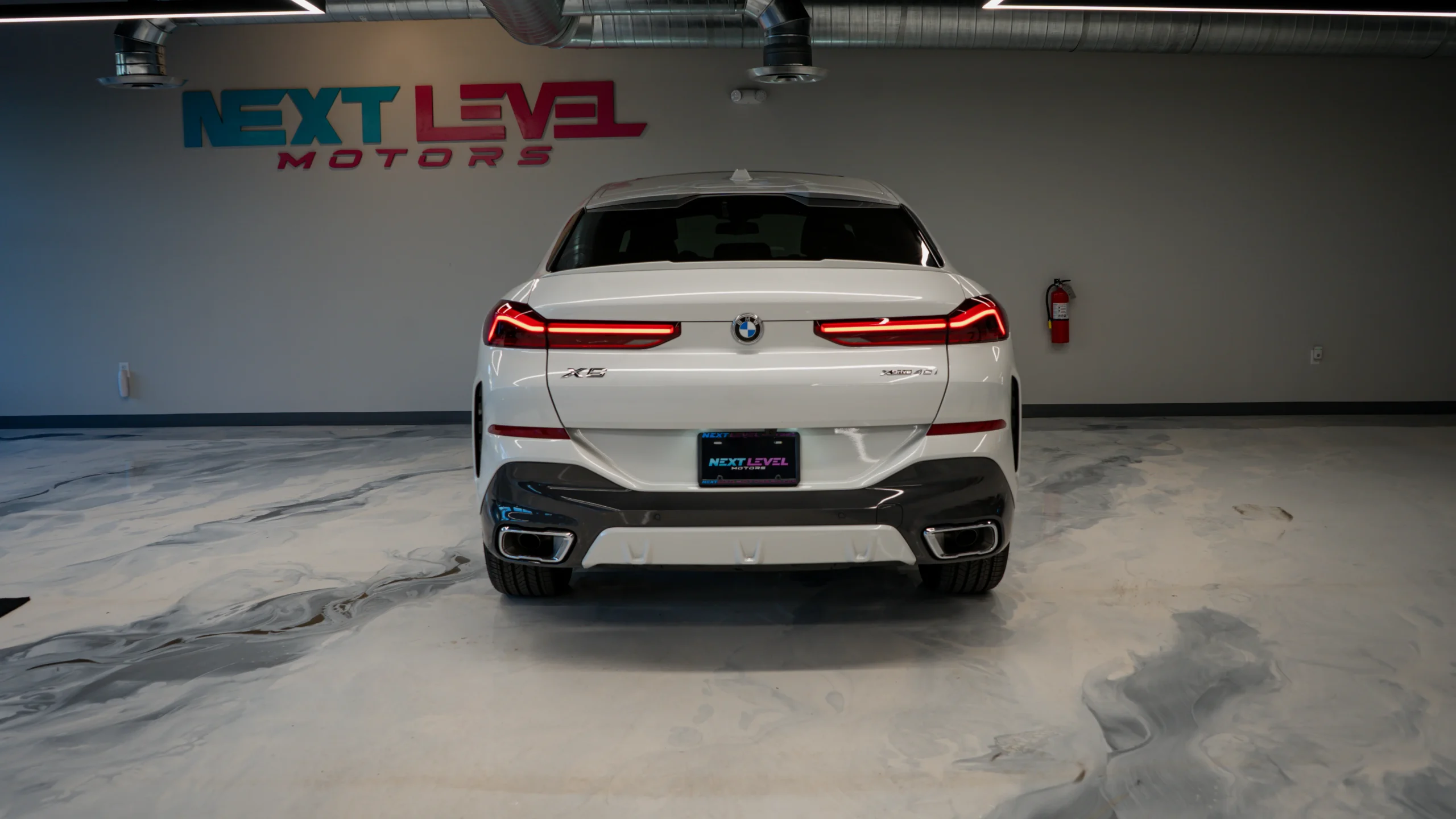 2025 BMW X6 gallery 7