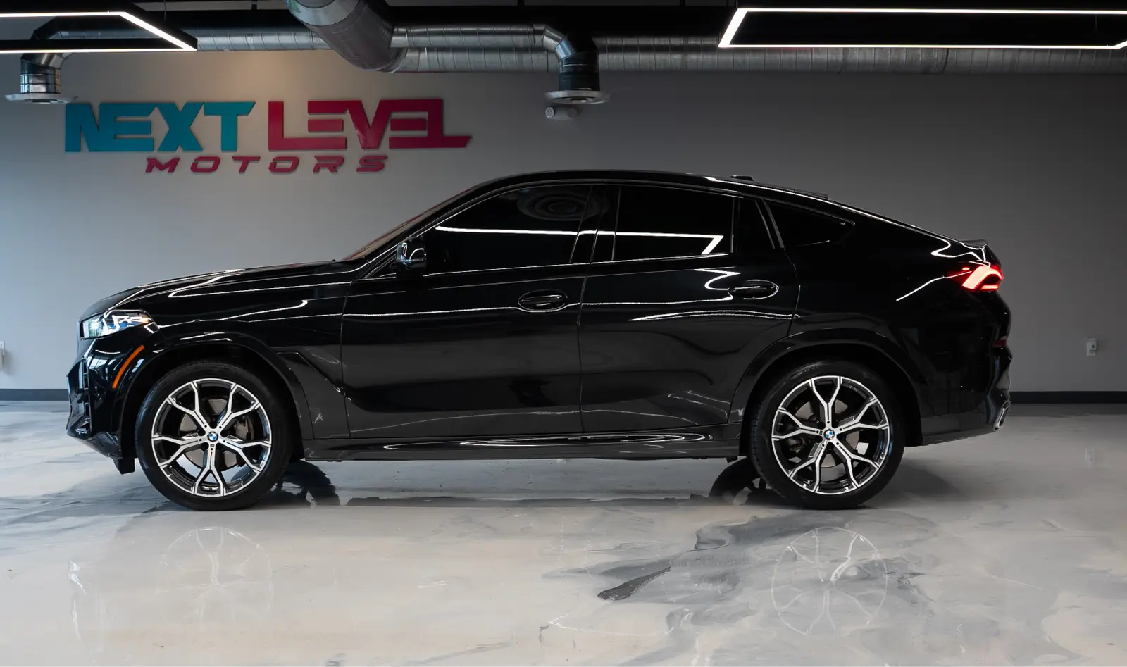 2024 BMW X6 xDrive40I gallery 3