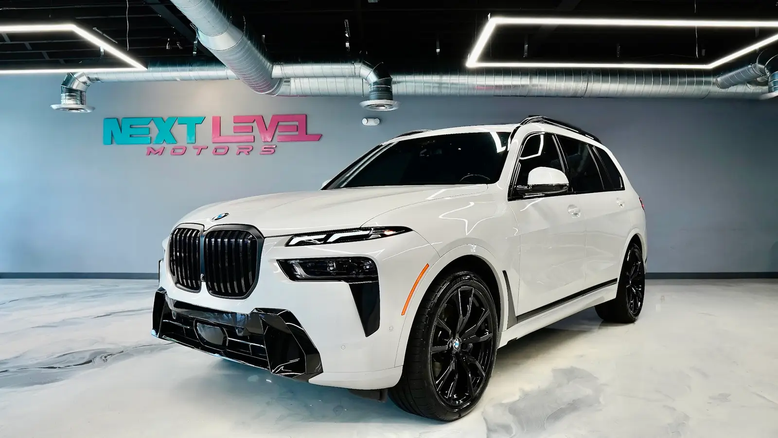 2026 BMW X7 gallery 2