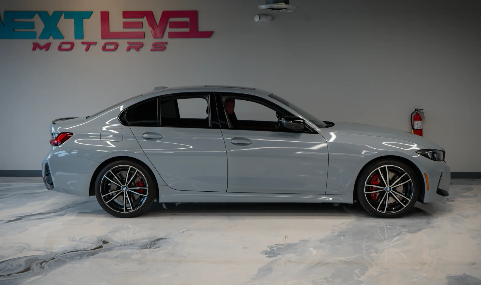 2024 BMW 330I M Sport gallery 4