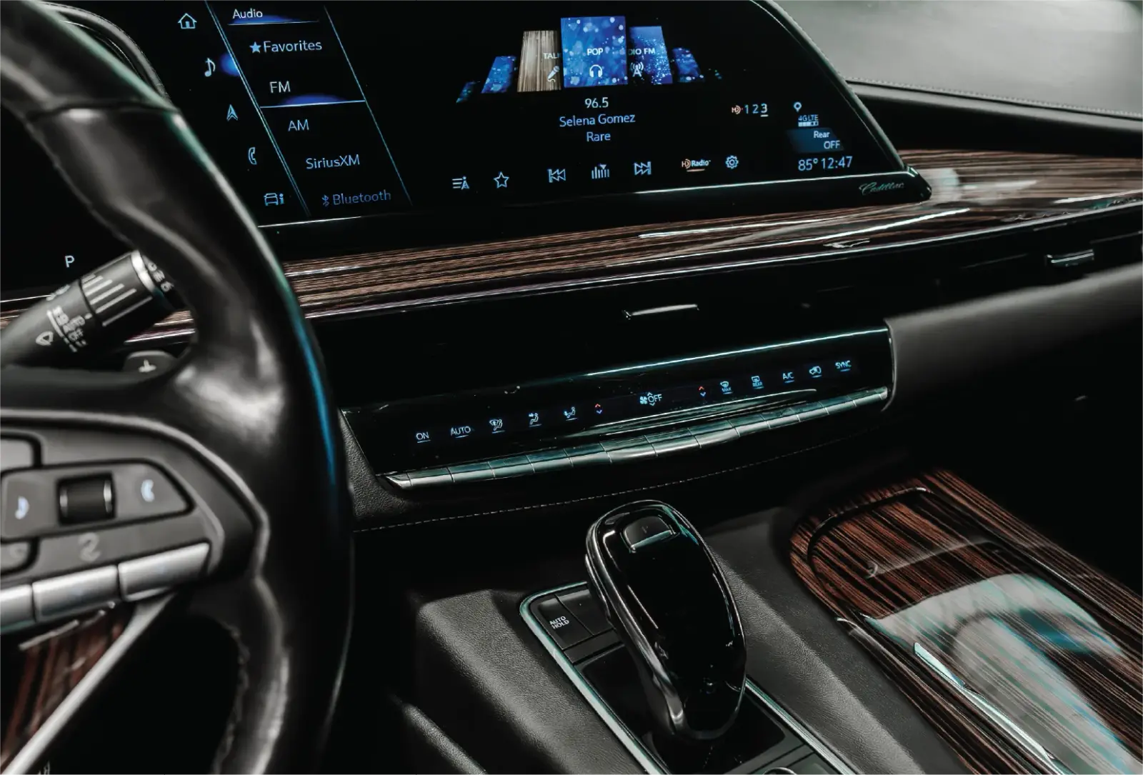 2022 Cadillac Escalade gallery 9