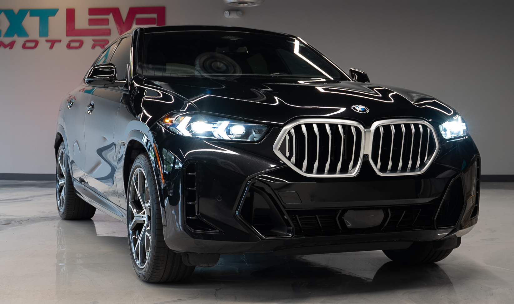 2024 BMW X6 xDrive40I