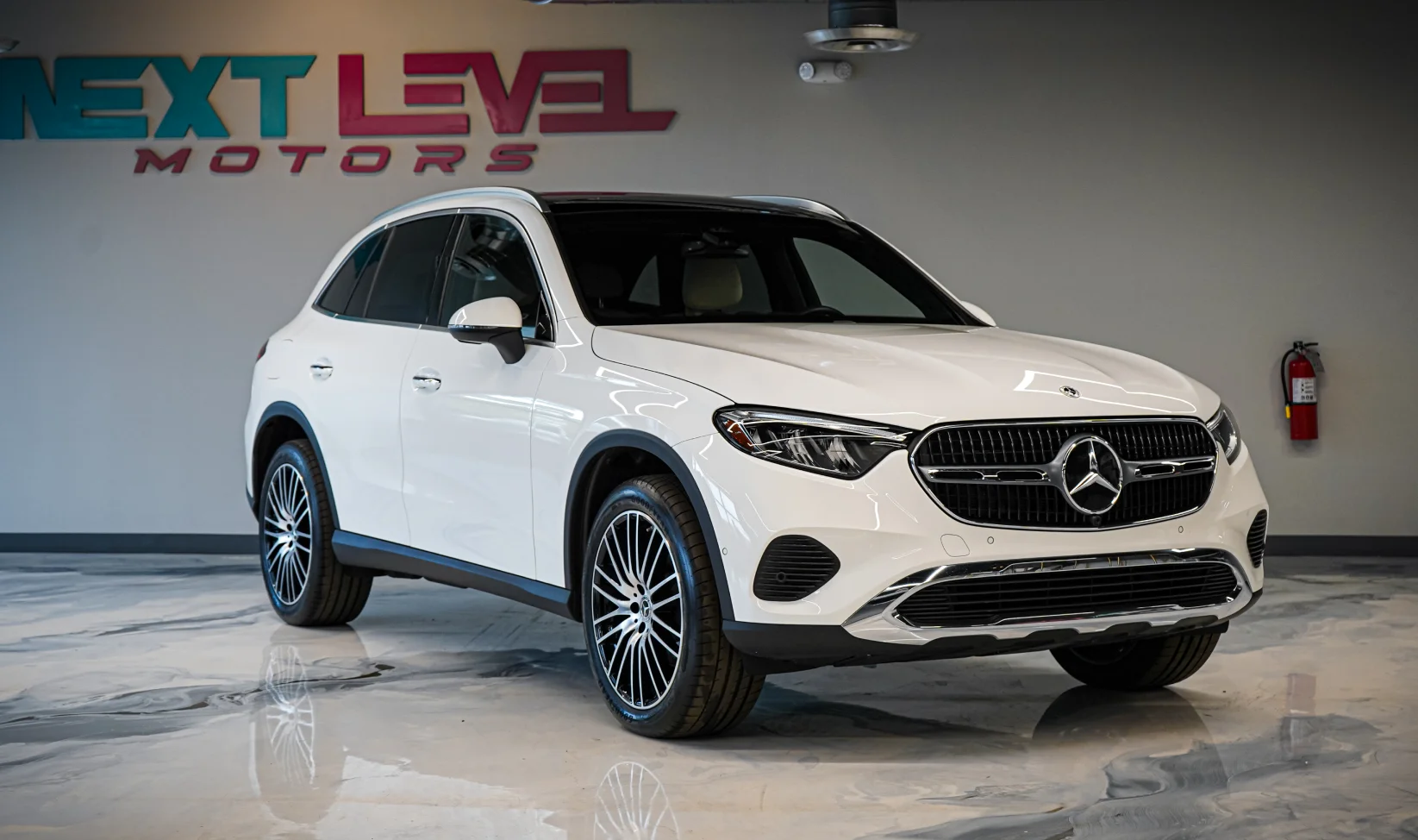 2024 Mercedes-Benz GLC 300