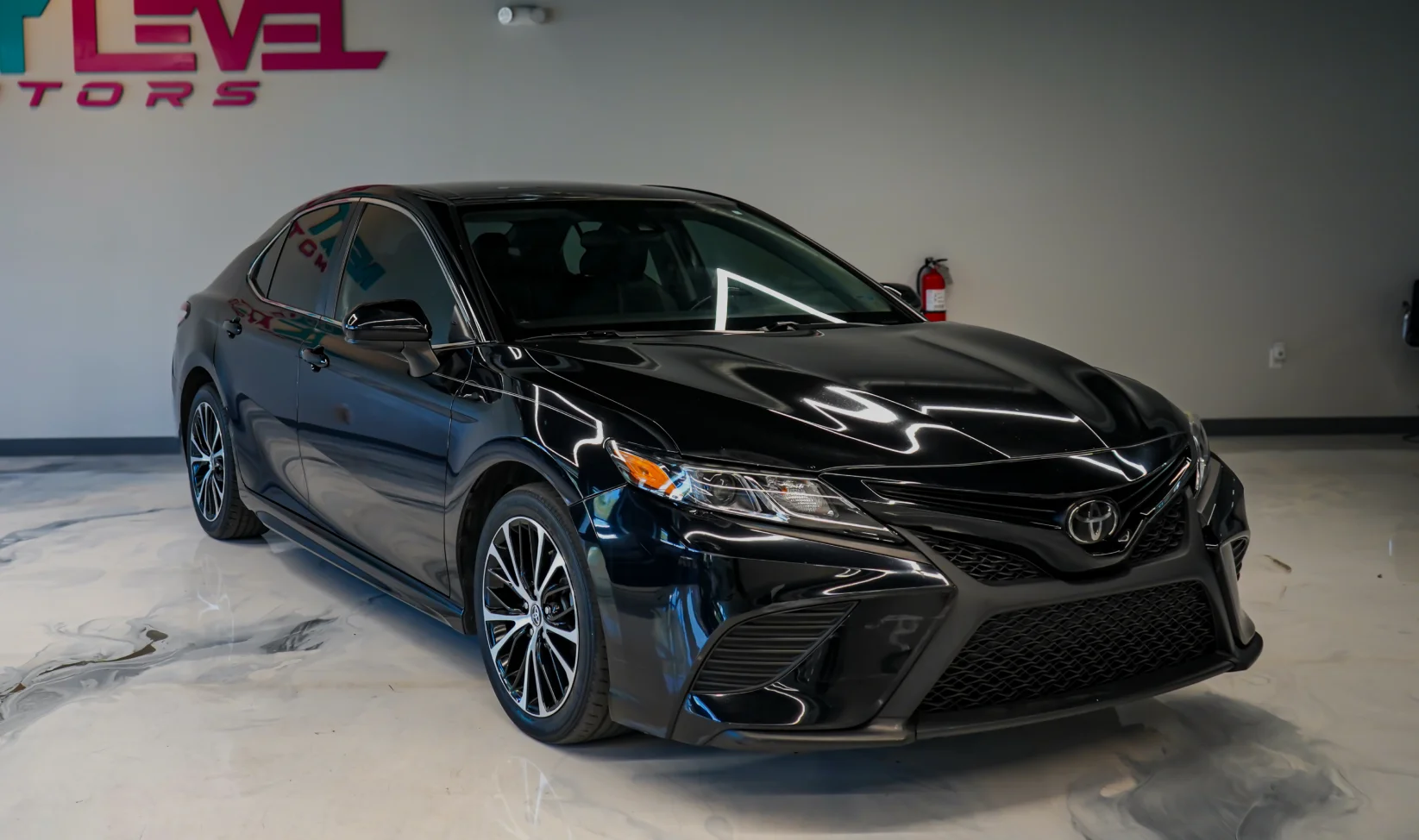 2020 Toyota Camry SE Black
