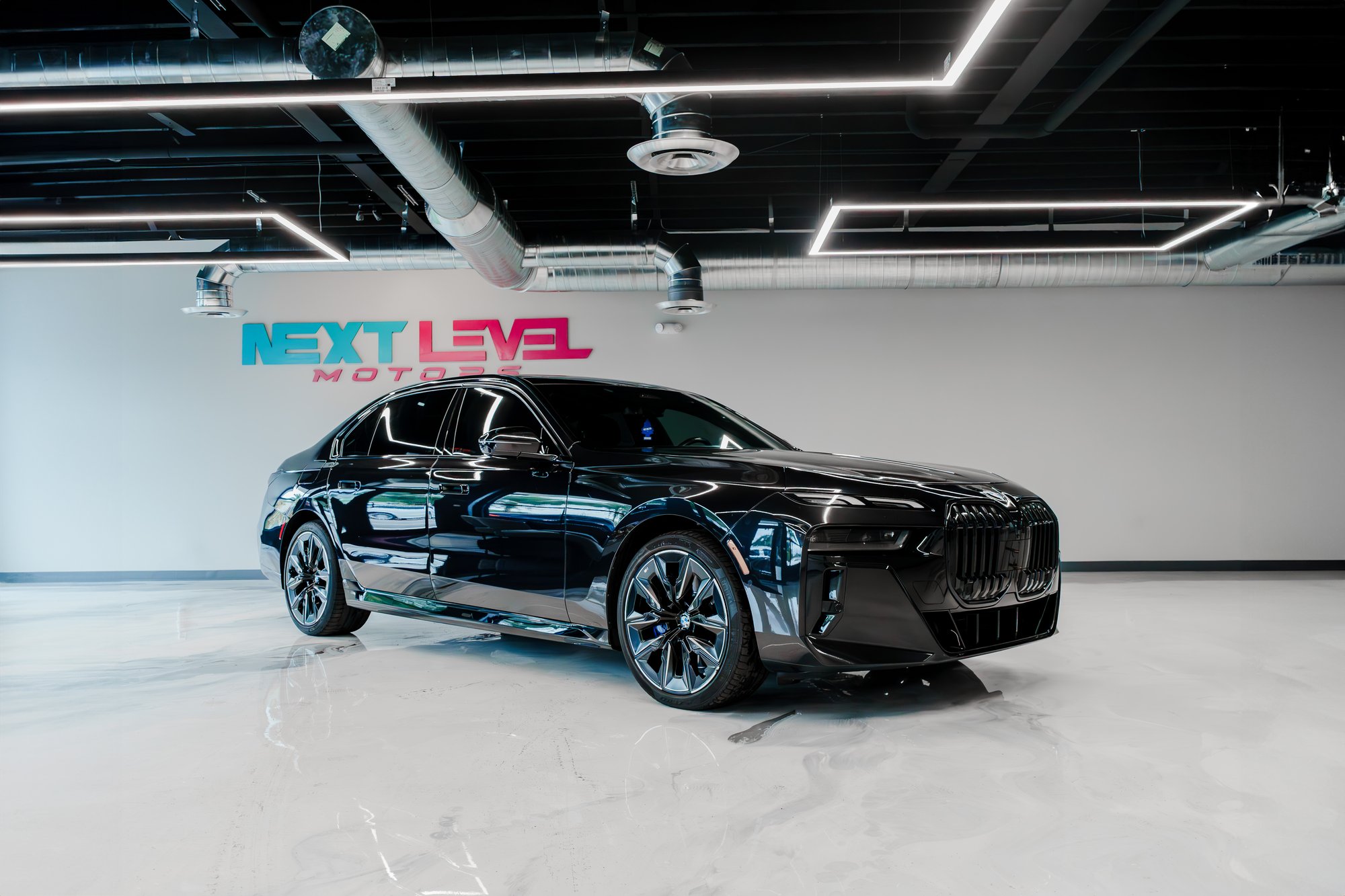 2023 BMW 740I