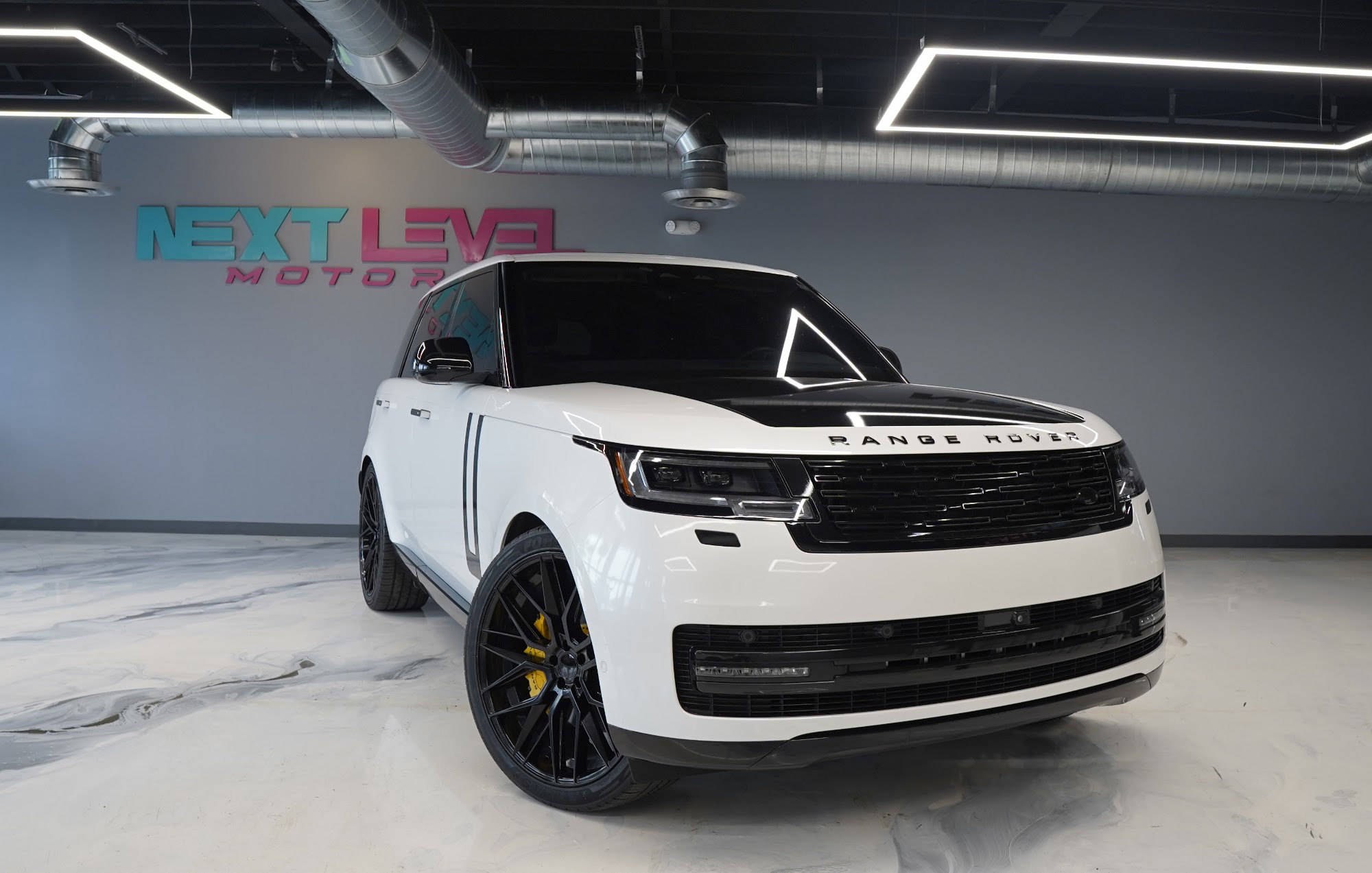 2023 Land Rover Range Rover P530 SE